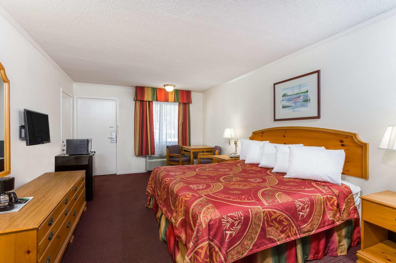 Days Inn By Wyndham Summerton Exterior foto